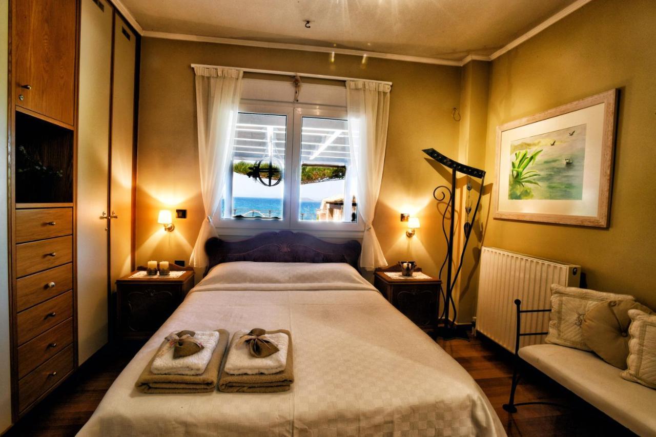 Luxurious Villa By The Sea Posidhonia  Екстер'єр фото